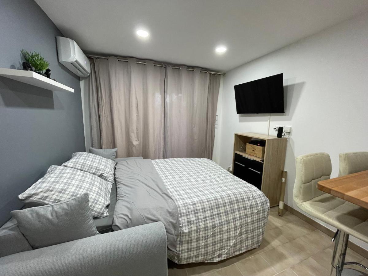 2 Pieces Climatise-Wifi / 4 Voyageurs / Boxe Prive / 2 Piscines / 2 Tennis / Petanque / Pingpong Antibes Exterior photo