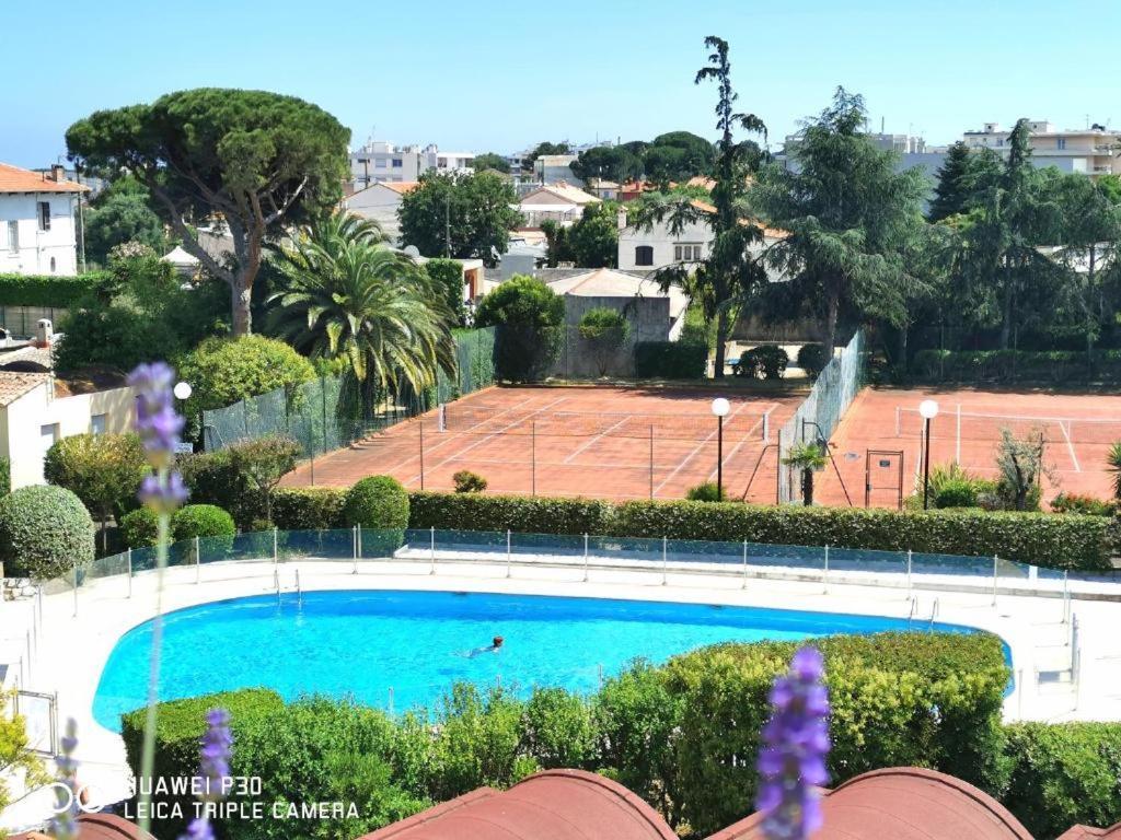 2 Pieces Climatise-Wifi / 4 Voyageurs / Boxe Prive / 2 Piscines / 2 Tennis / Petanque / Pingpong Antibes Exterior photo